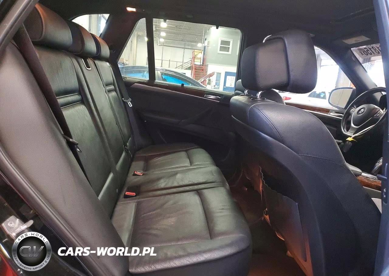 2012 BMW X5 xDrive35I VIN:5UXZV4C5XCL744679 - 11