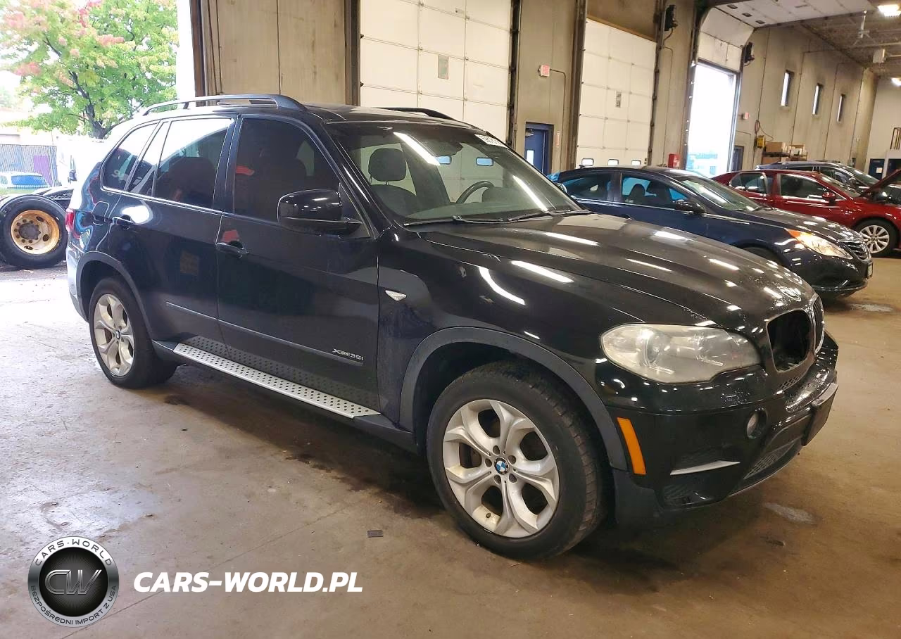 2012 BMW X5 xDrive35I VIN:5UXZV4C5XCL744679 - 4
