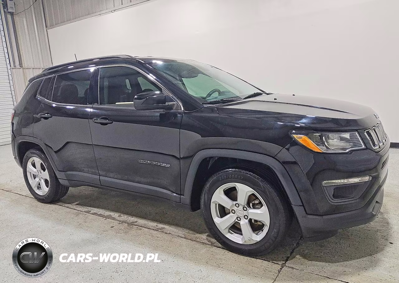 2020 Jeep Compass Latitude VIN:3C4NJCBB0LT250333 - 4
