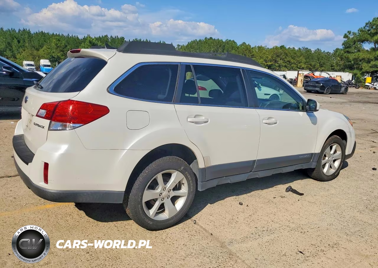 2014 Subaru Outback 2.5I Premium VIN:4S4BRCDC7E3309826 - 3