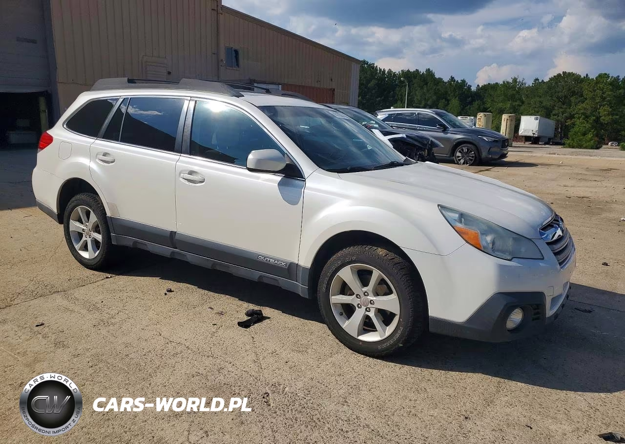 2014 Subaru Outback 2.5I Premium VIN:4S4BRCDC7E3309826 - 4