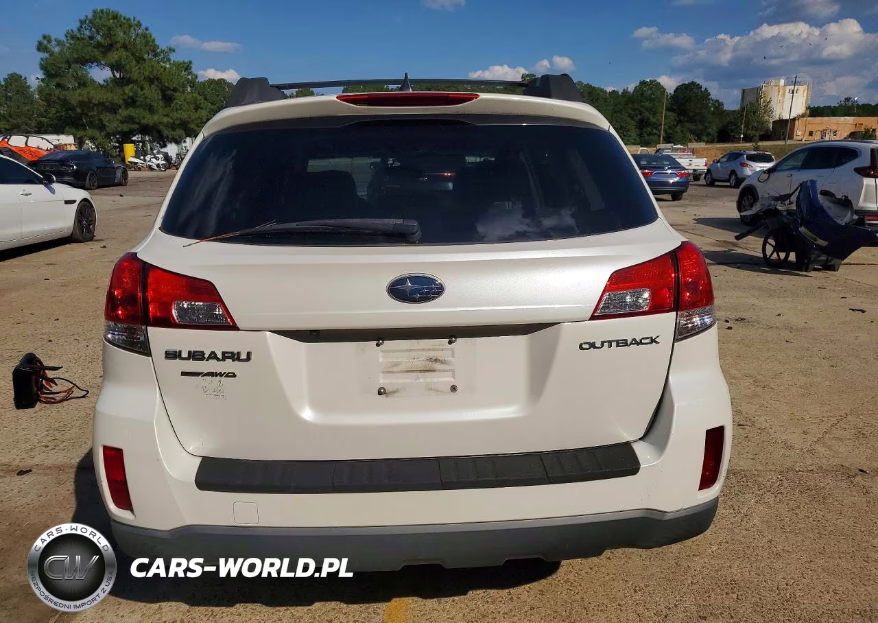 2014 Subaru Outback 2.5I Premium VIN:4S4BRCDC7E3309826 - 6