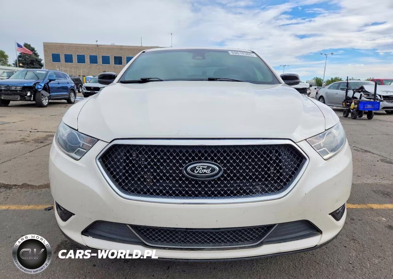 2017 Ford Taurus Sho VIN:1FAHP2KTXHG103467 - 5