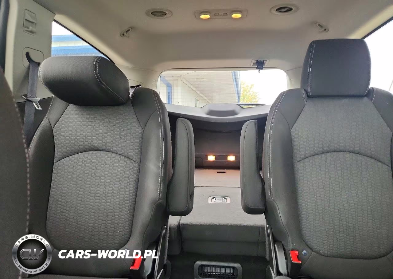 2014 Chevrolet Traverse VIN:1GNKVGKD6EJ298341 - 10