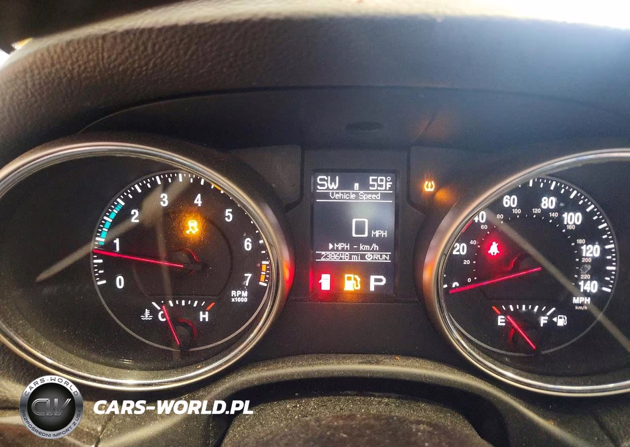 2011 Jeep Grand Cherokee Laredo VIN:1J4RR4GG1BC585514 - 9