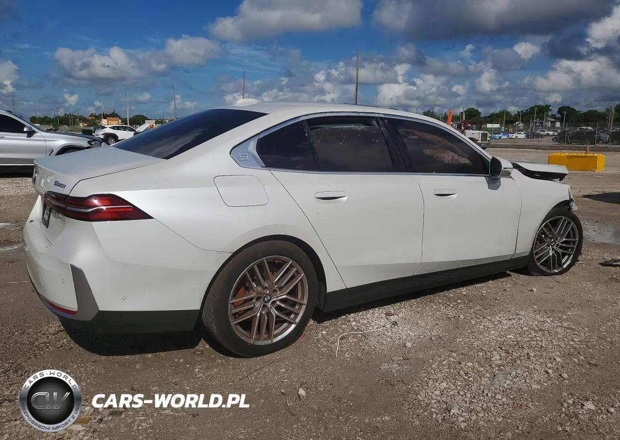 2025 BMW 530 I VIN:WBA43FJ08SCU69393 - 3