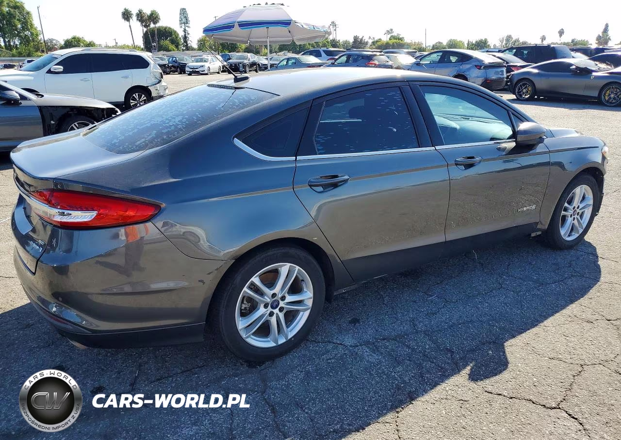 2018 Ford Fusion Se Hybrid VIN:3FA6P0LU6JR163196 - 3