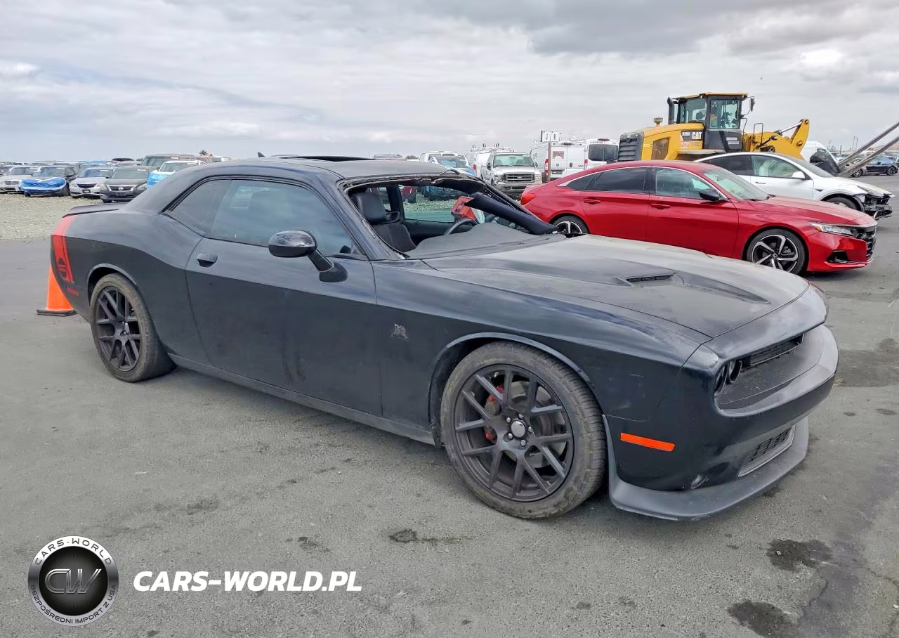 2015 Dodge Challenger R-T Scat Pack VIN:2C3CDZFJ6FH773165 - 4