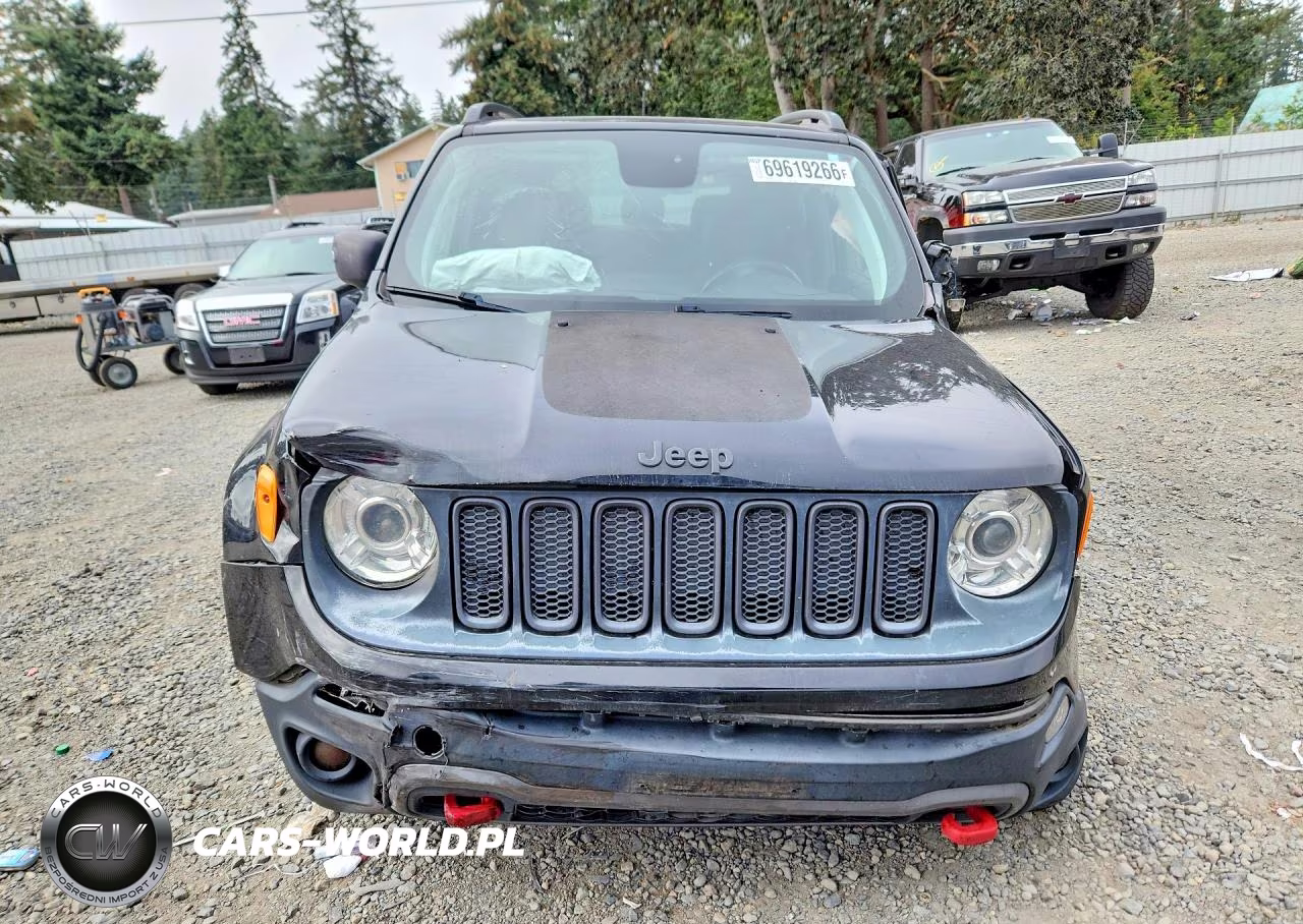 2018 Jeep Renegade Trailhawk VIN:ZACCJBCB9JPH45392 - 5