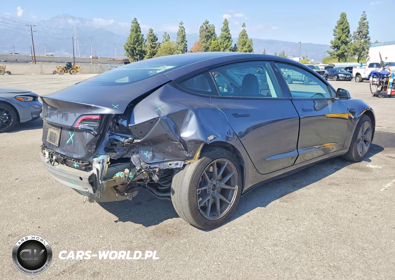 2023 Tesla Model 3 VIN:5YJ3E1EAXPF712081 - 3