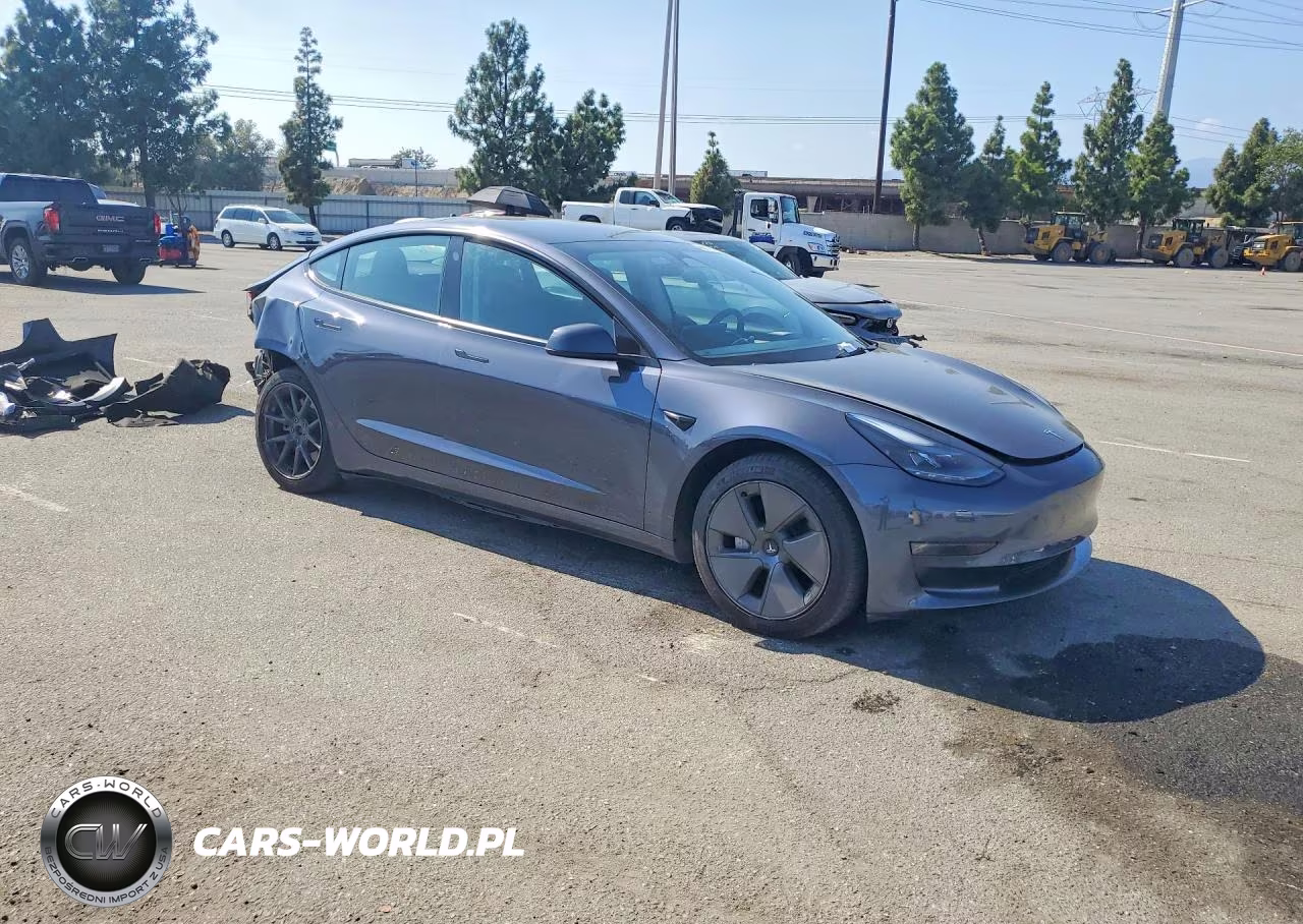 2023 Tesla Model 3 VIN:5YJ3E1EAXPF712081 - 4