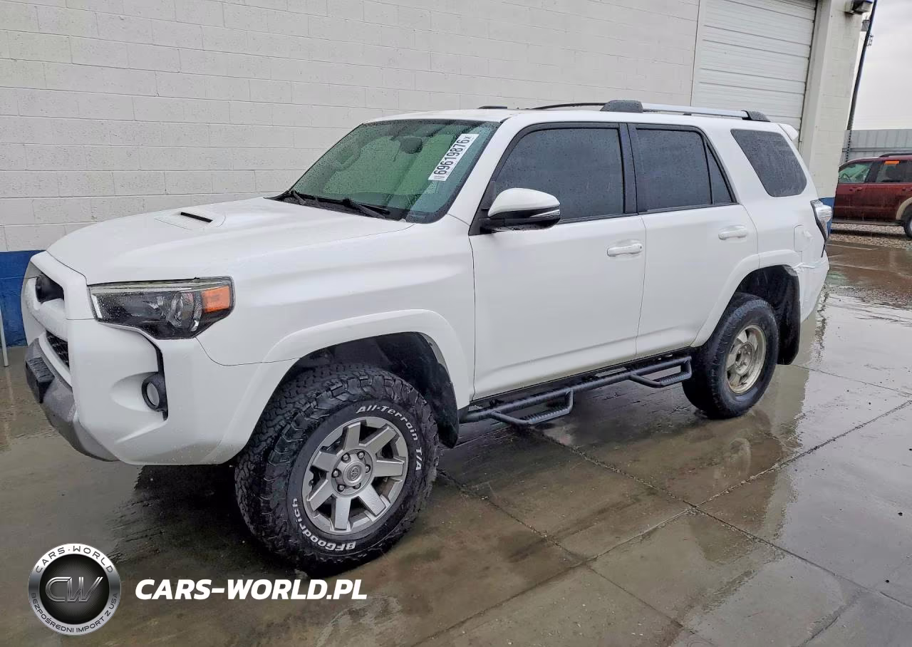 2016 Toyota 4Runner Trail Premium – zdjęcie 1 z 12