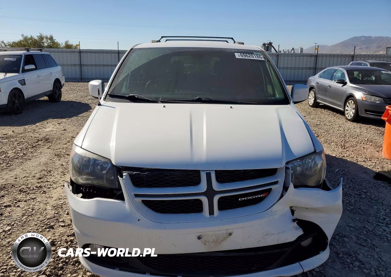2018 Dodge Grand Caravan Gt VIN:2C4RDGEG2JR336234 - 5