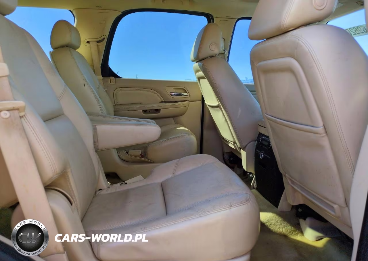 2007 Cadillac Escalade Luxury VIN:1GYFK63817R289219 - 11