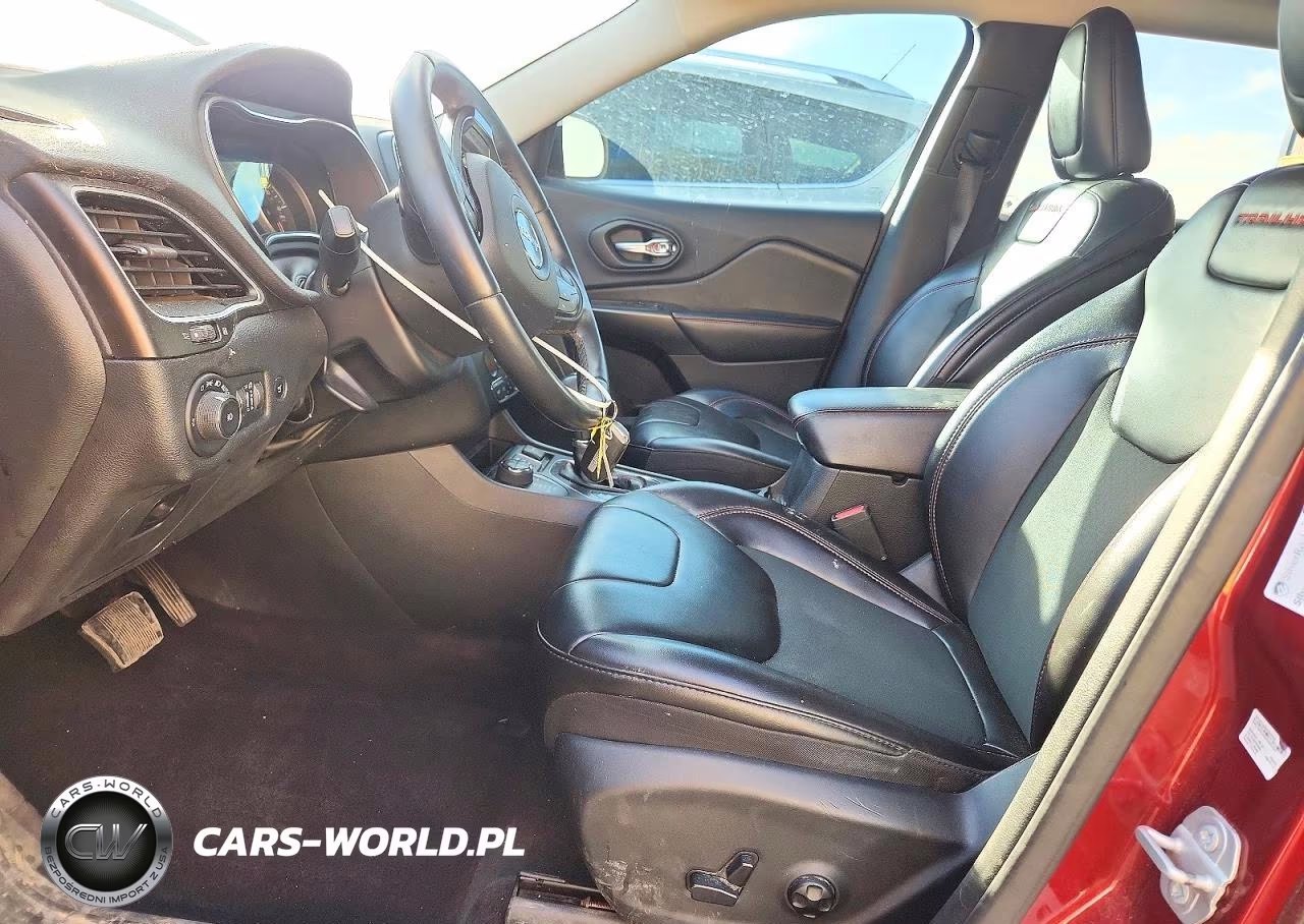 2019 Jeep Cherokee Trailhawk VIN:1C4PJMBN3KD227612 - 7