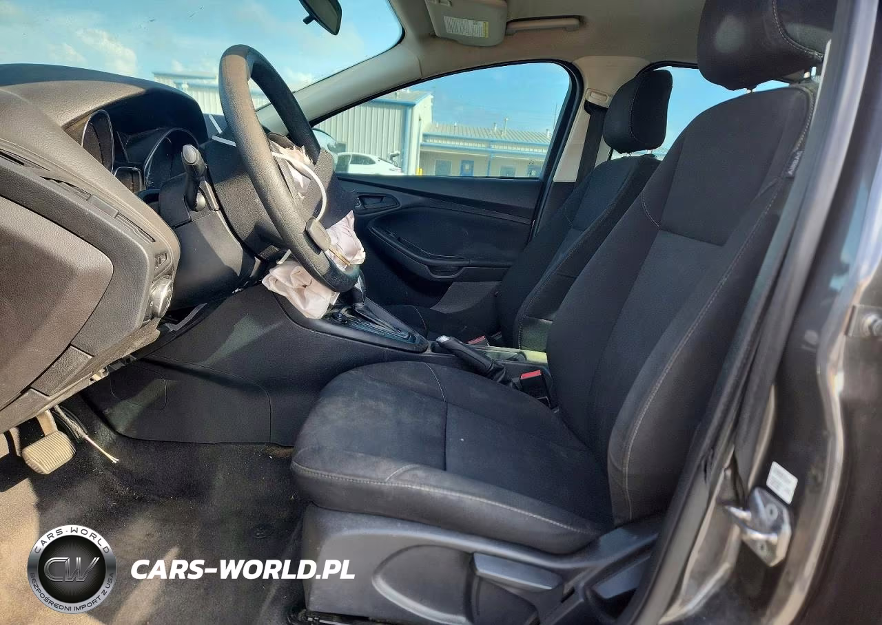 2018 Ford Focus S VIN:1FADP3E24JL293075 - 7
