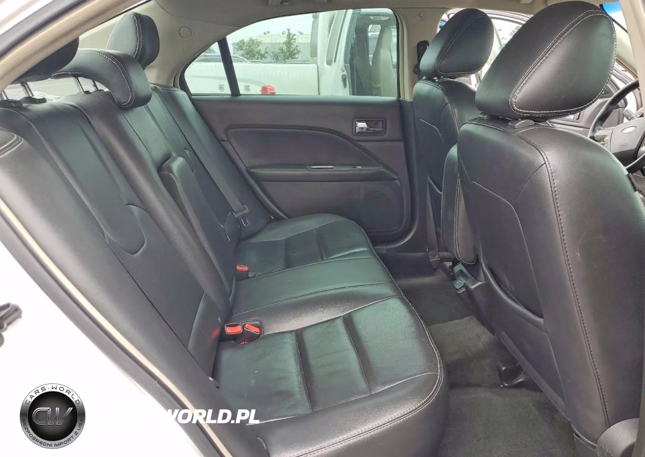 2011 Ford Fusion Hybrid VIN:3FADP0L31BR242288 - 10
