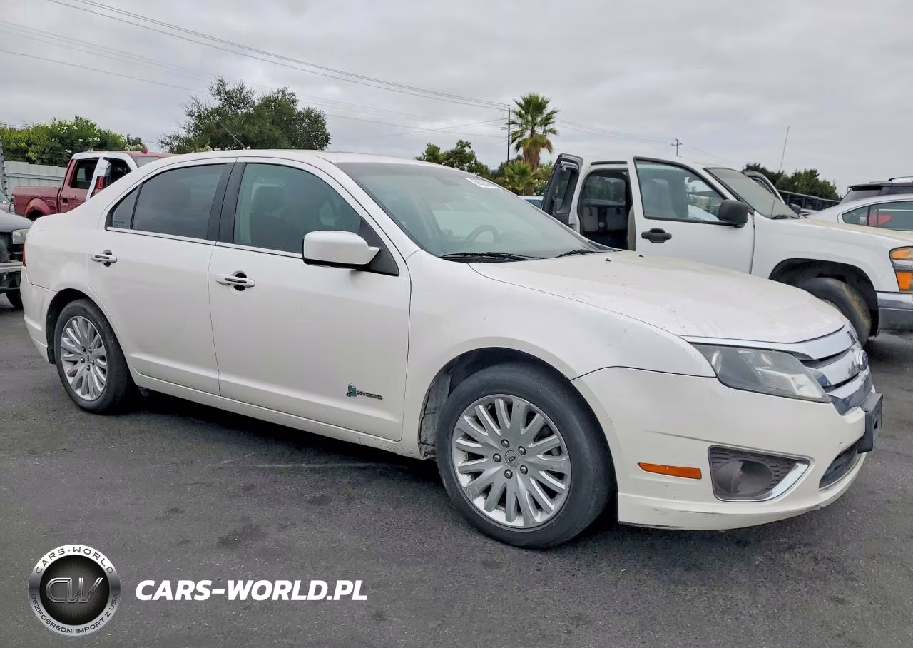 2011 Ford Fusion Hybrid VIN:3FADP0L31BR242288 - 4