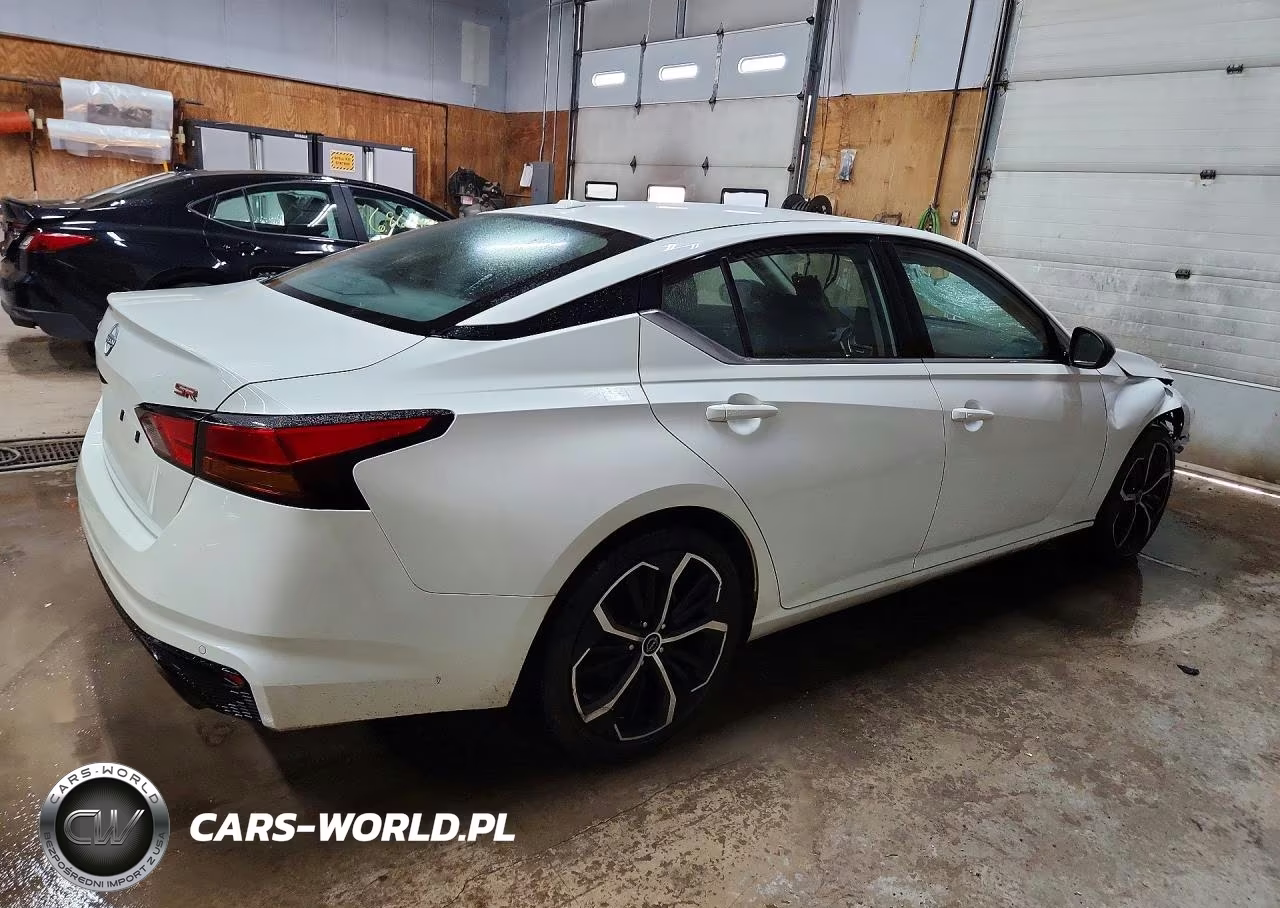 2024 Nissan Altima Sr VIN:1N4BL4CV1RN387582 - 3