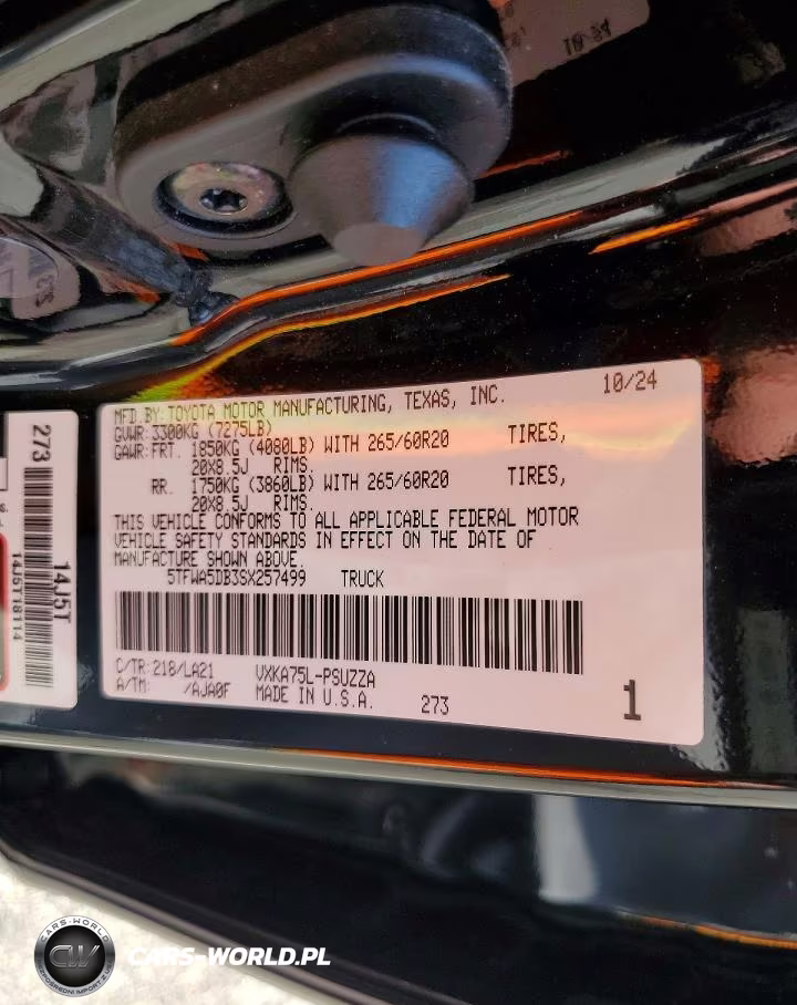 2025 Toyota Tundra Platinum VIN:5TFWA5DB3SX257499 - 13