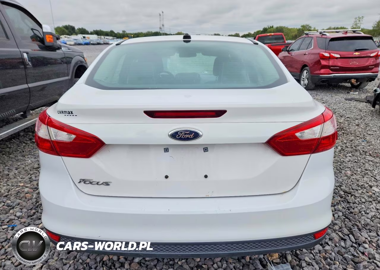2012 Ford Focus S VIN:1FAHP3E26CL319728 - 6