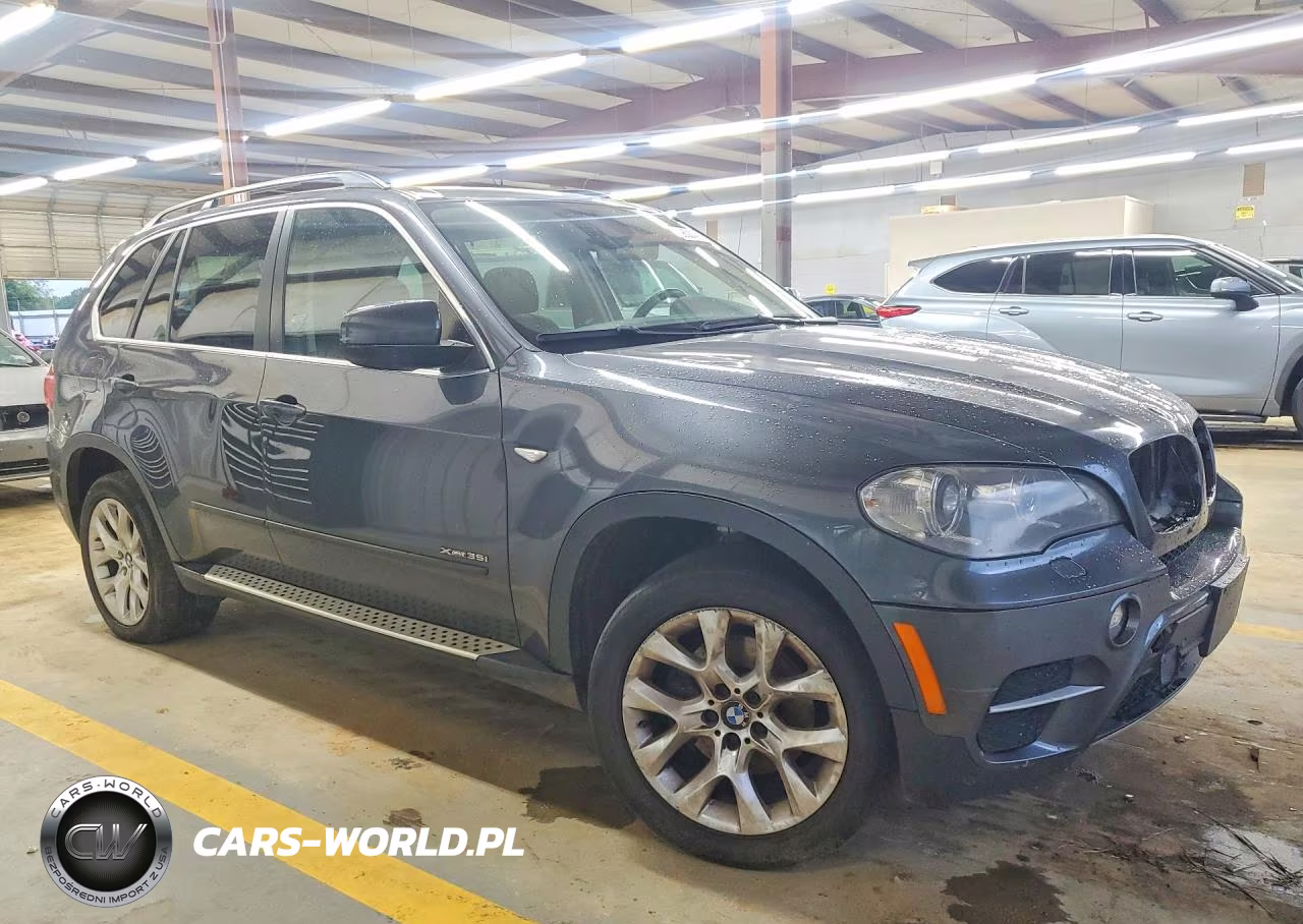 2013 BMW X5 xDrive35I VIN:5UXZV4C52D0E00883 - 4