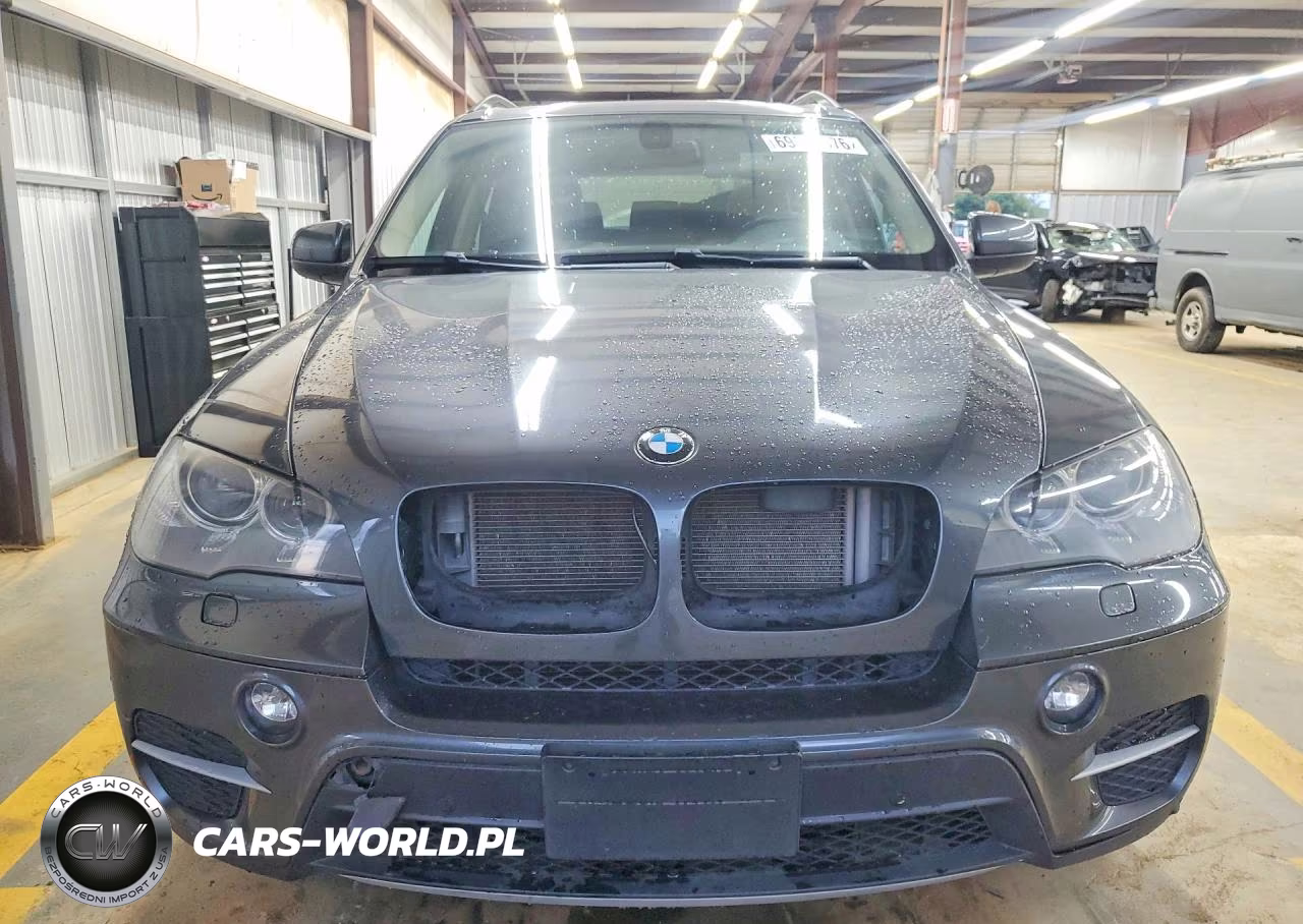 2013 BMW X5 xDrive35I VIN:5UXZV4C52D0E00883 - 5
