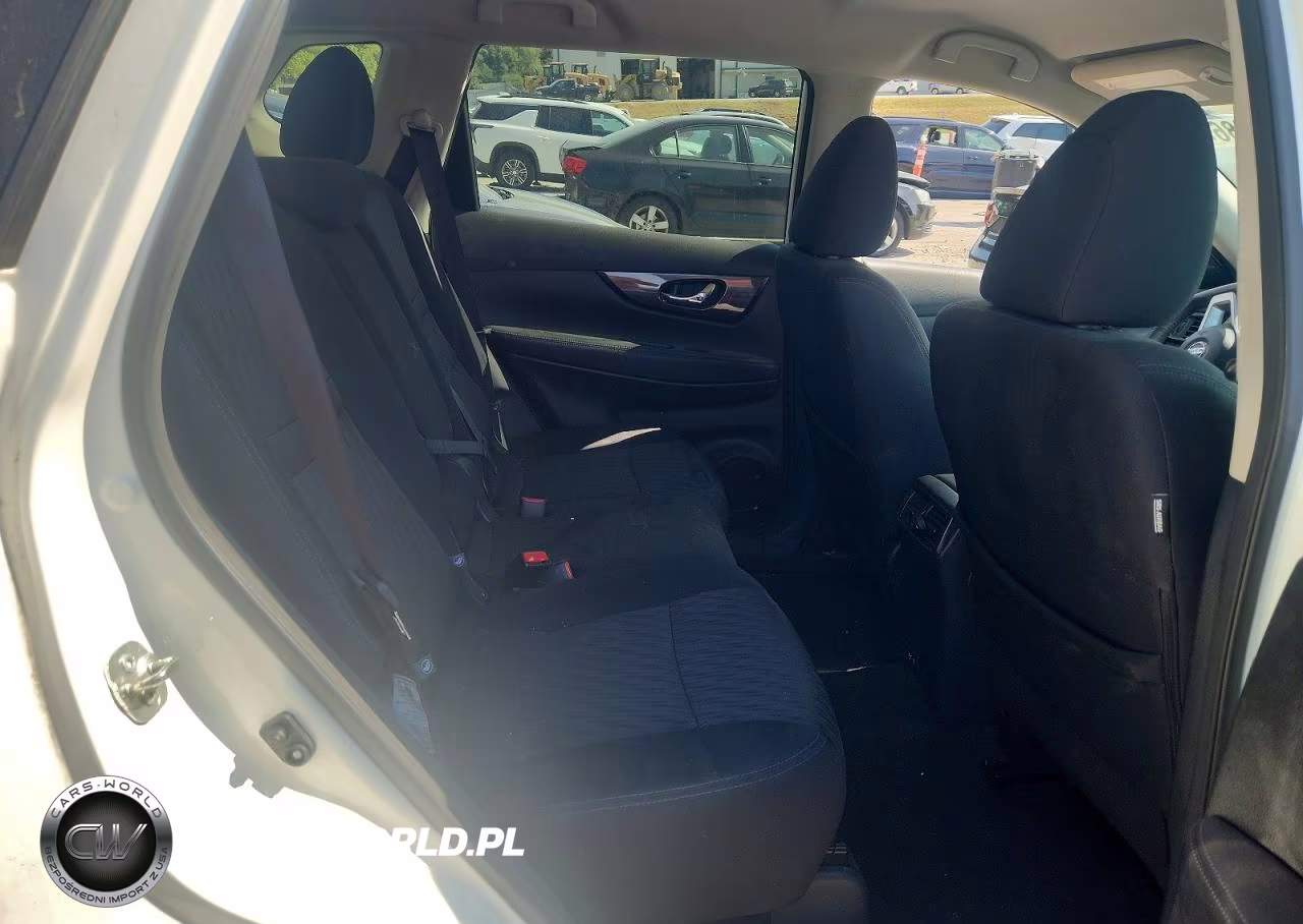 2020 Nissan Rogue S VIN:5N1AT2MVXLC753322 - 10
