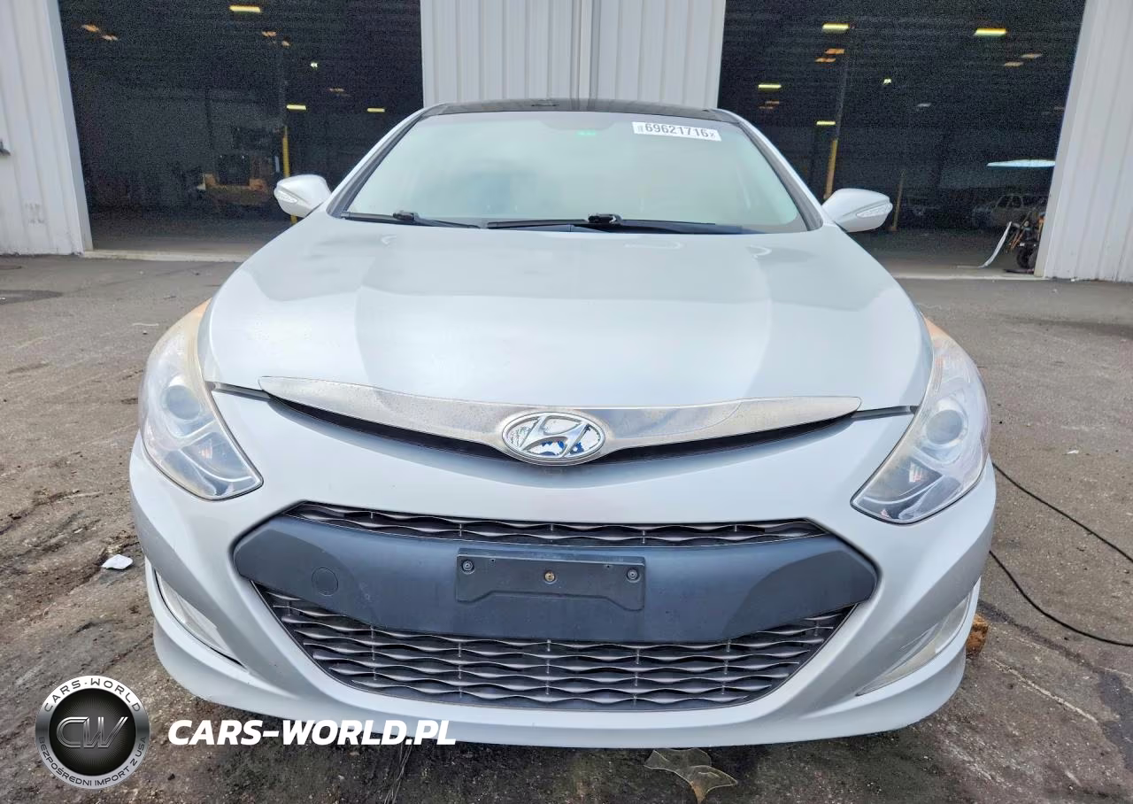 2014 Hyundai Sonata Hybrid VIN:KMHEC4A43EA104324 - 5