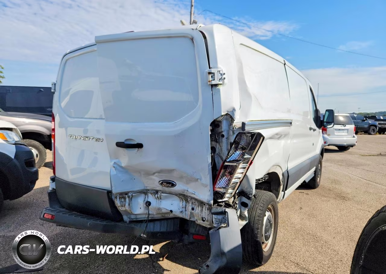 2016 Ford Transit 250 Delivery Van VIN:1FTYR1YM2GKB24033 - 3