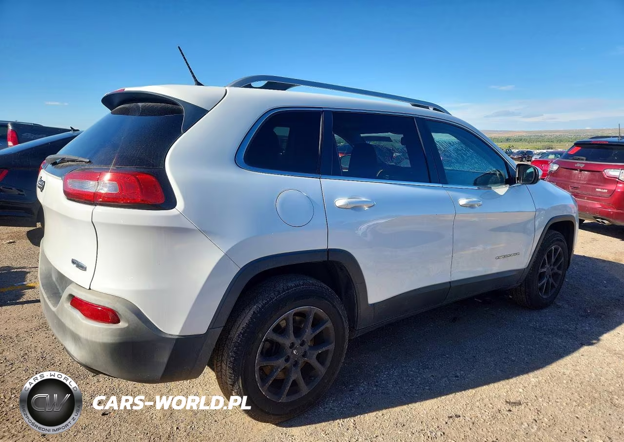 2014 Jeep Cherokee Latitude VIN:1C4PJMCS8EW265365 - 3