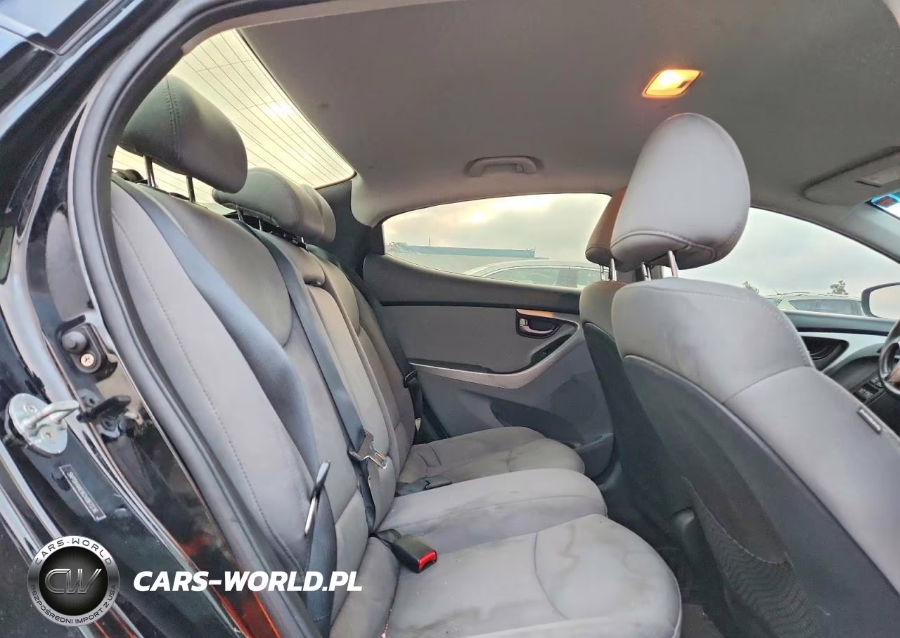 2012 Hyundai 4 D Sedan VIN:5NPDH4AE6CH067236 - 10