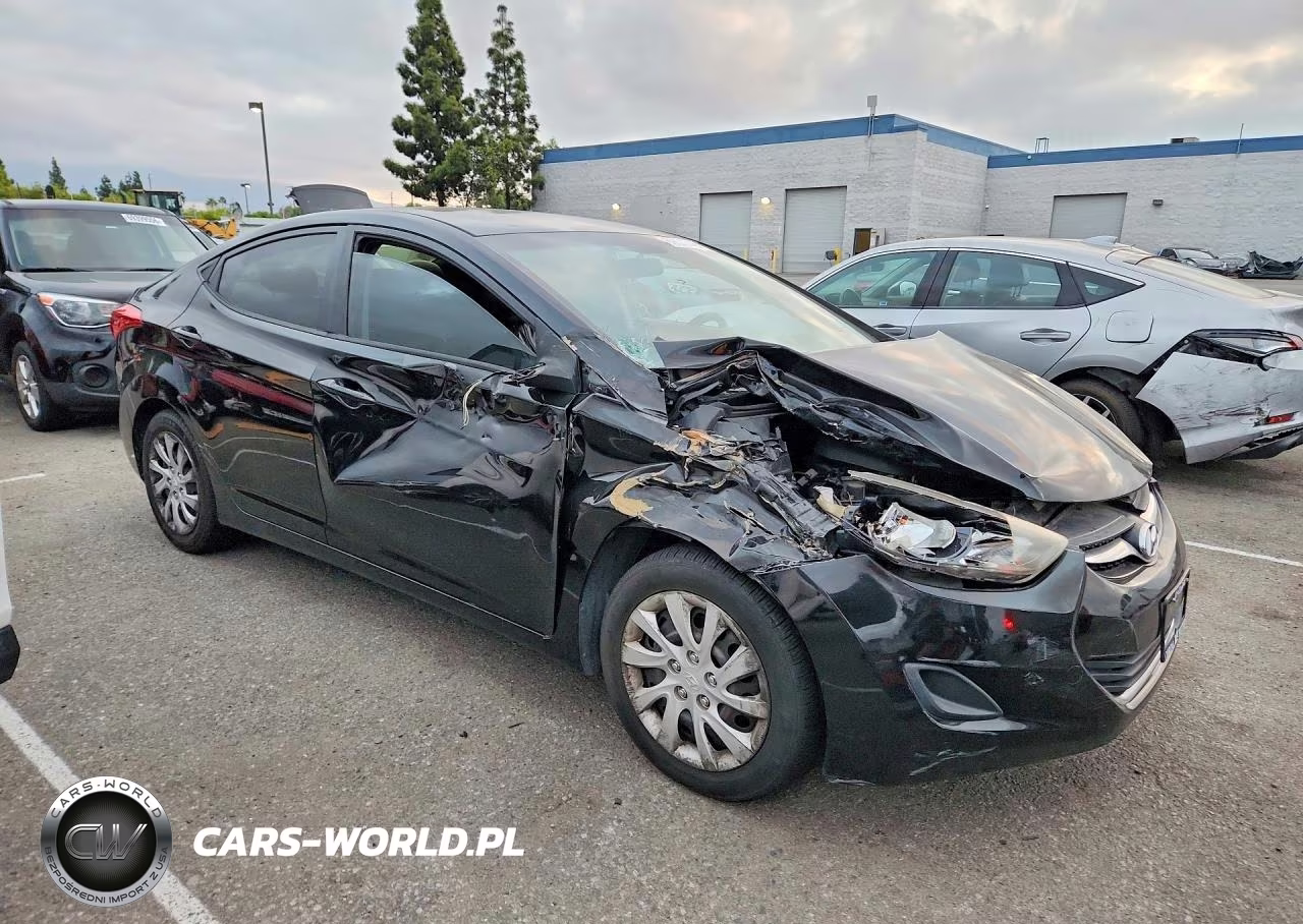 2012 Hyundai 4 D Sedan VIN:5NPDH4AE6CH067236 - 4