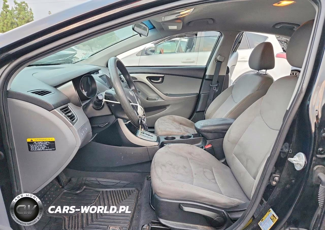 2012 Hyundai 4 D Sedan VIN:5NPDH4AE6CH067236 - 7