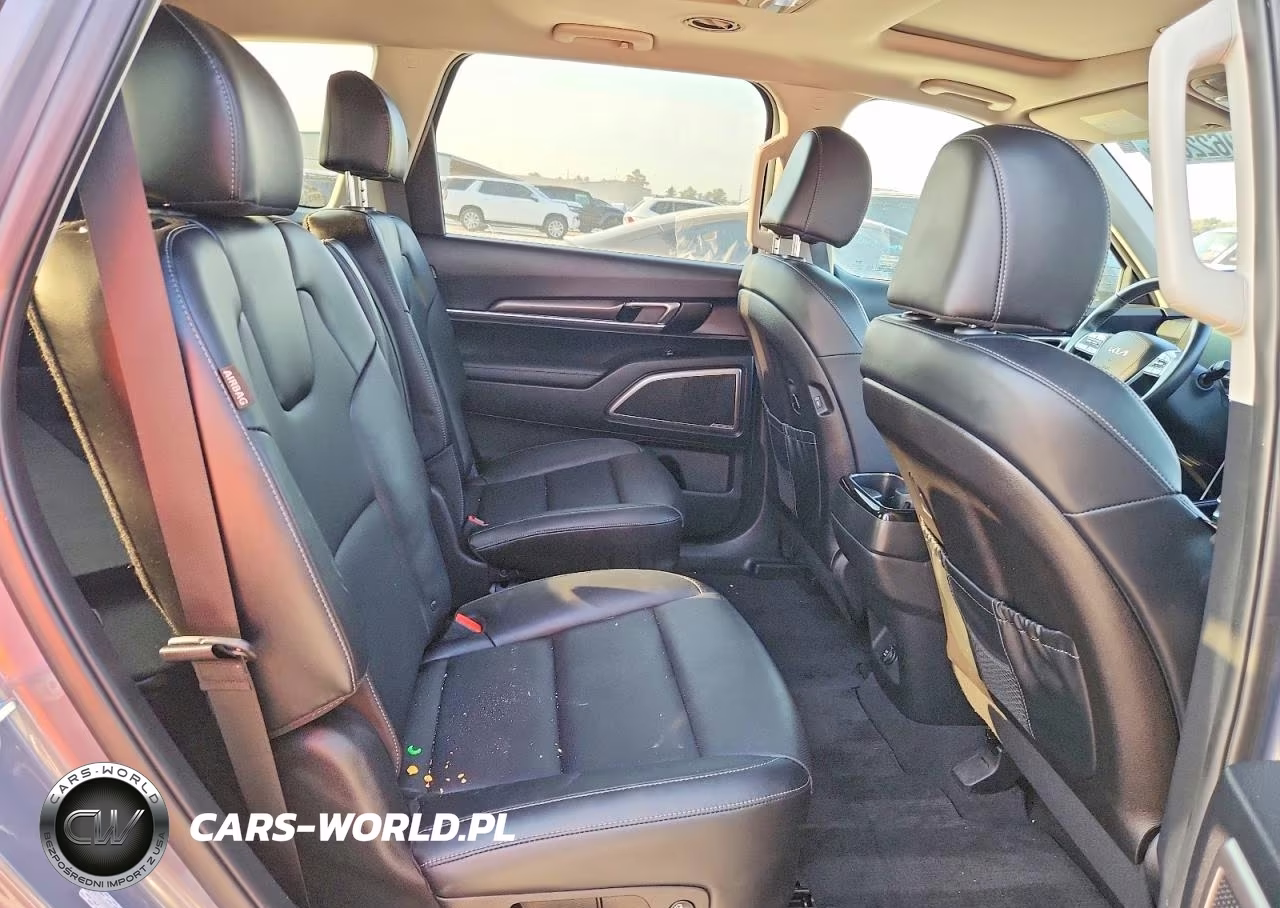 2025 Kia Telluride S VIN:5XYP6DGC2SG693106 - 11