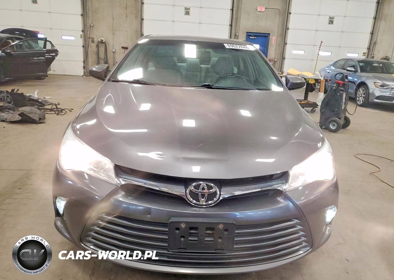 2016 Toyota Camry Xle VIN:4T1BF1FK1GU597020 - 5