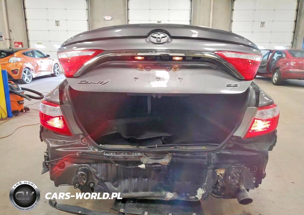2016 Toyota Camry Xle VIN:4T1BF1FK1GU597020 - 6