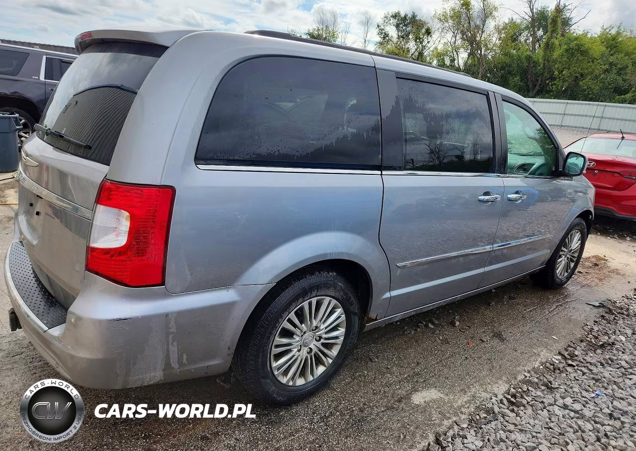 2013 Chrysler Town & Country Touring L VIN:2C4RC1CG3DR647047 - 3