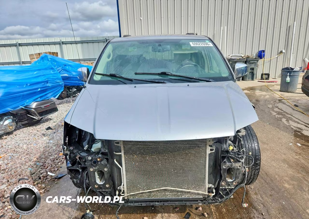 2013 Chrysler Town & Country Touring L VIN:2C4RC1CG3DR647047 - 5