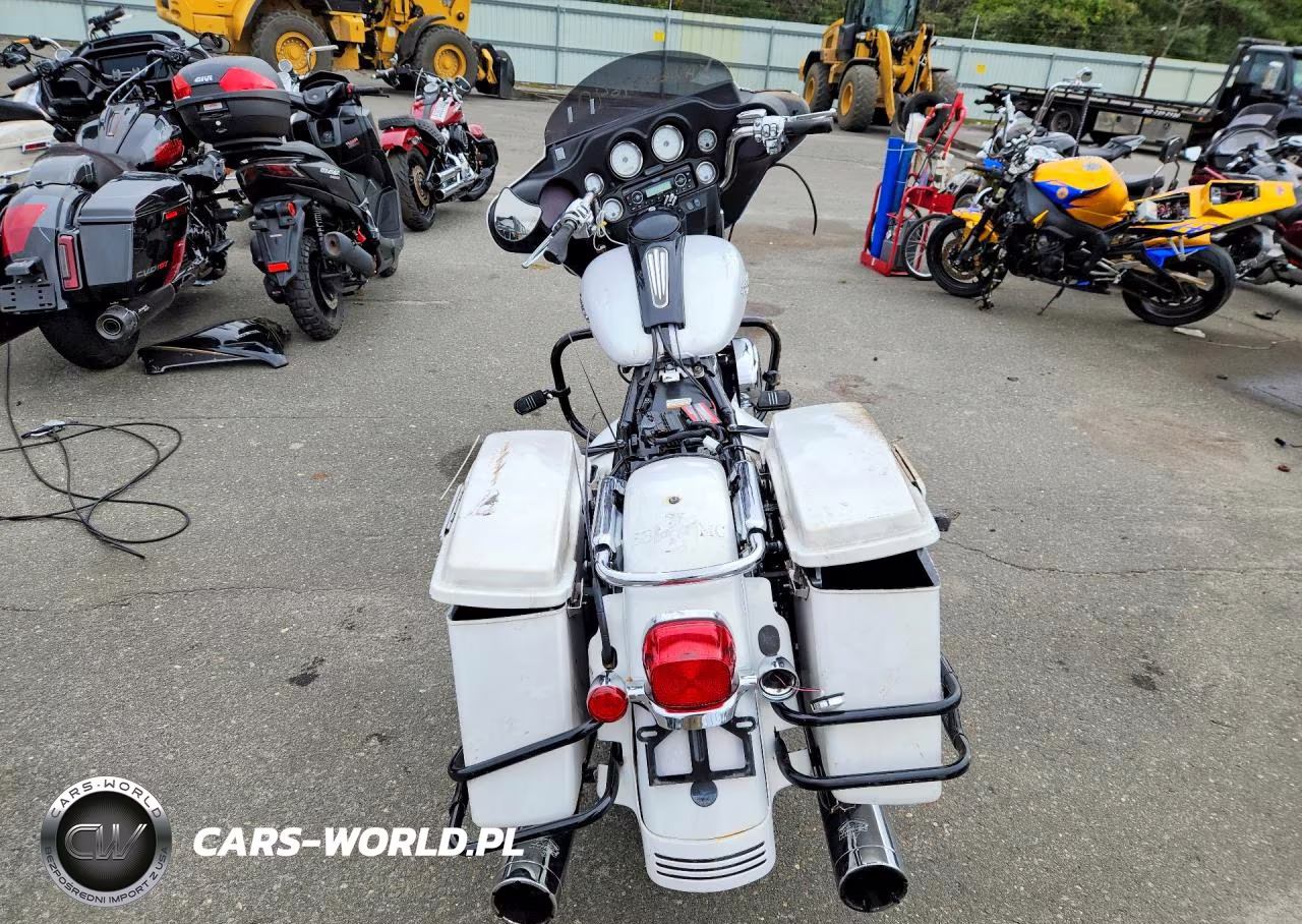 2008 Harley-Davidson Flhx VIN:1HD1KB4128Y611771 - 4