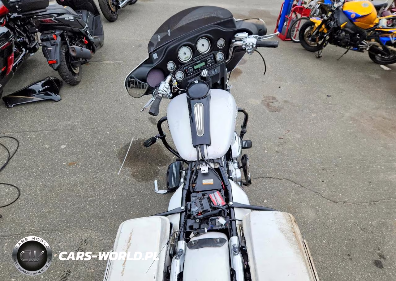 2008 Harley-Davidson Flhx VIN:1HD1KB4128Y611771 - 6