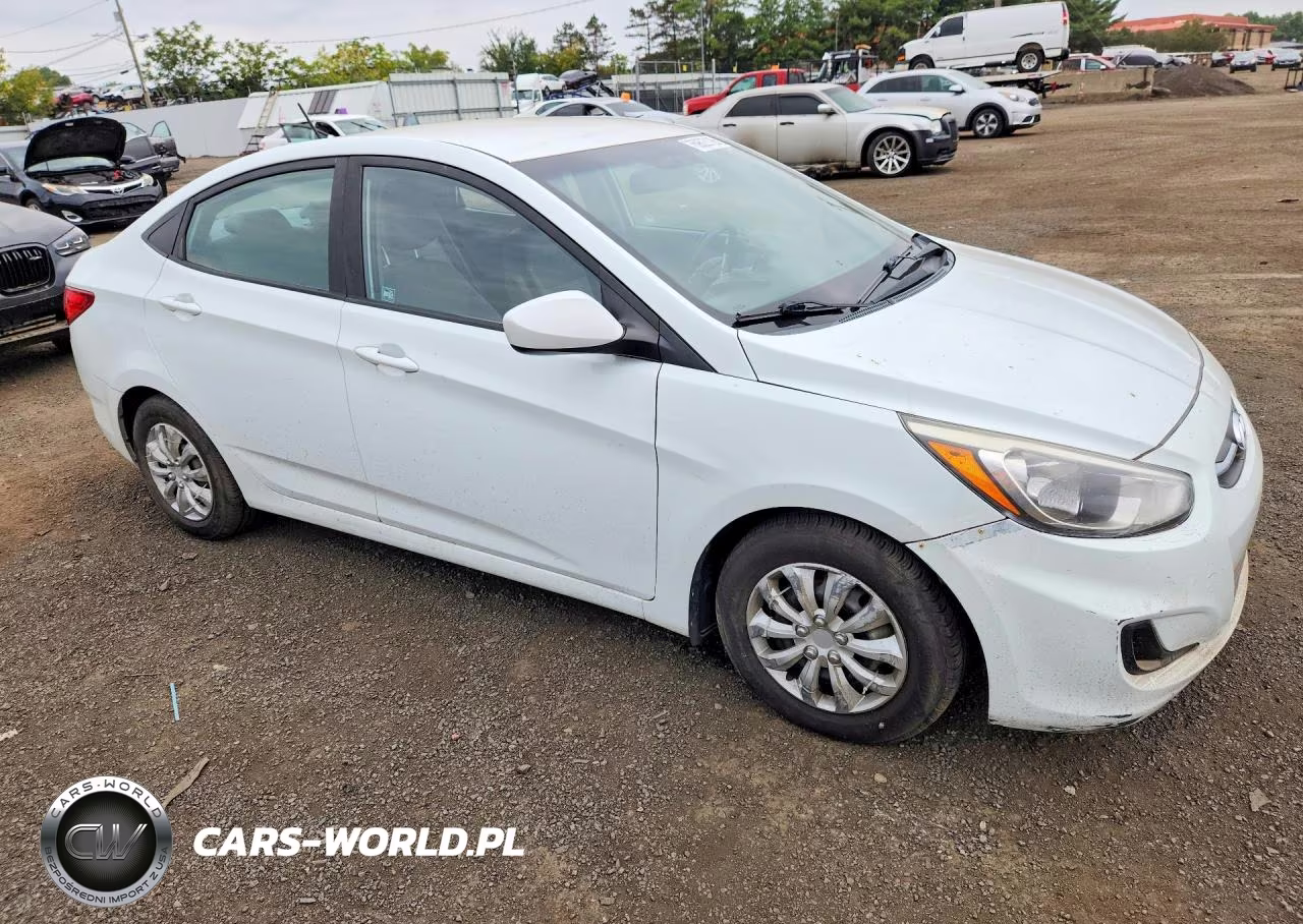 2016 Hyundai Accent Se VIN:KMHCT4AE8GU108760 - 4