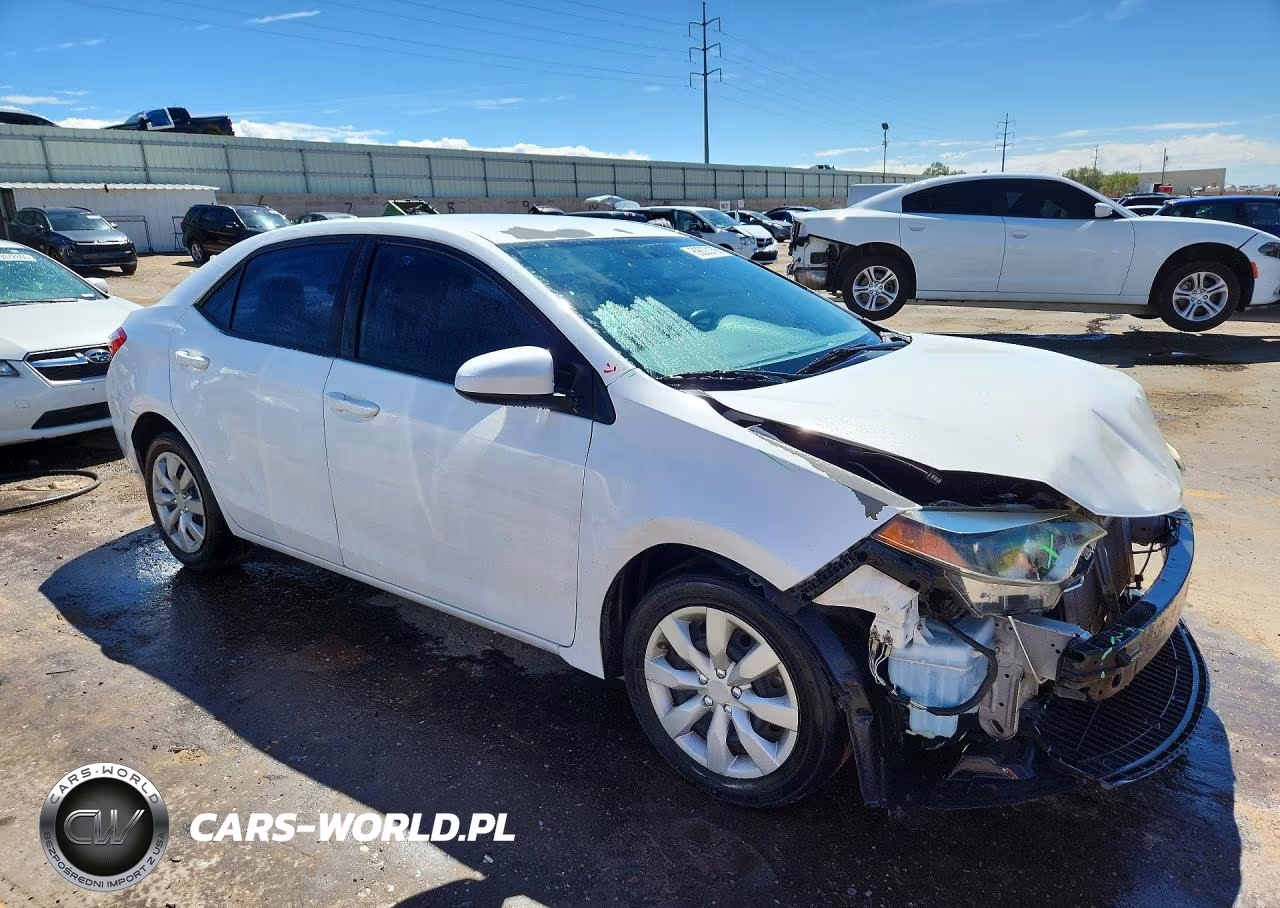 2015 Toyota Corolla Le VIN:5YFBURHE6FP203734 - 4