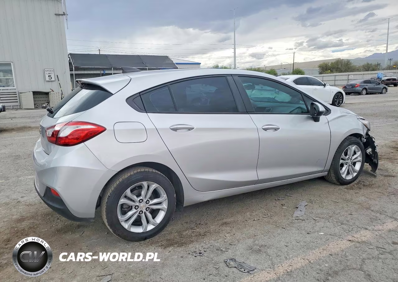 2019 Chevrolet Cruze Ls VIN:3G1BC6SM9KS603746 - 3