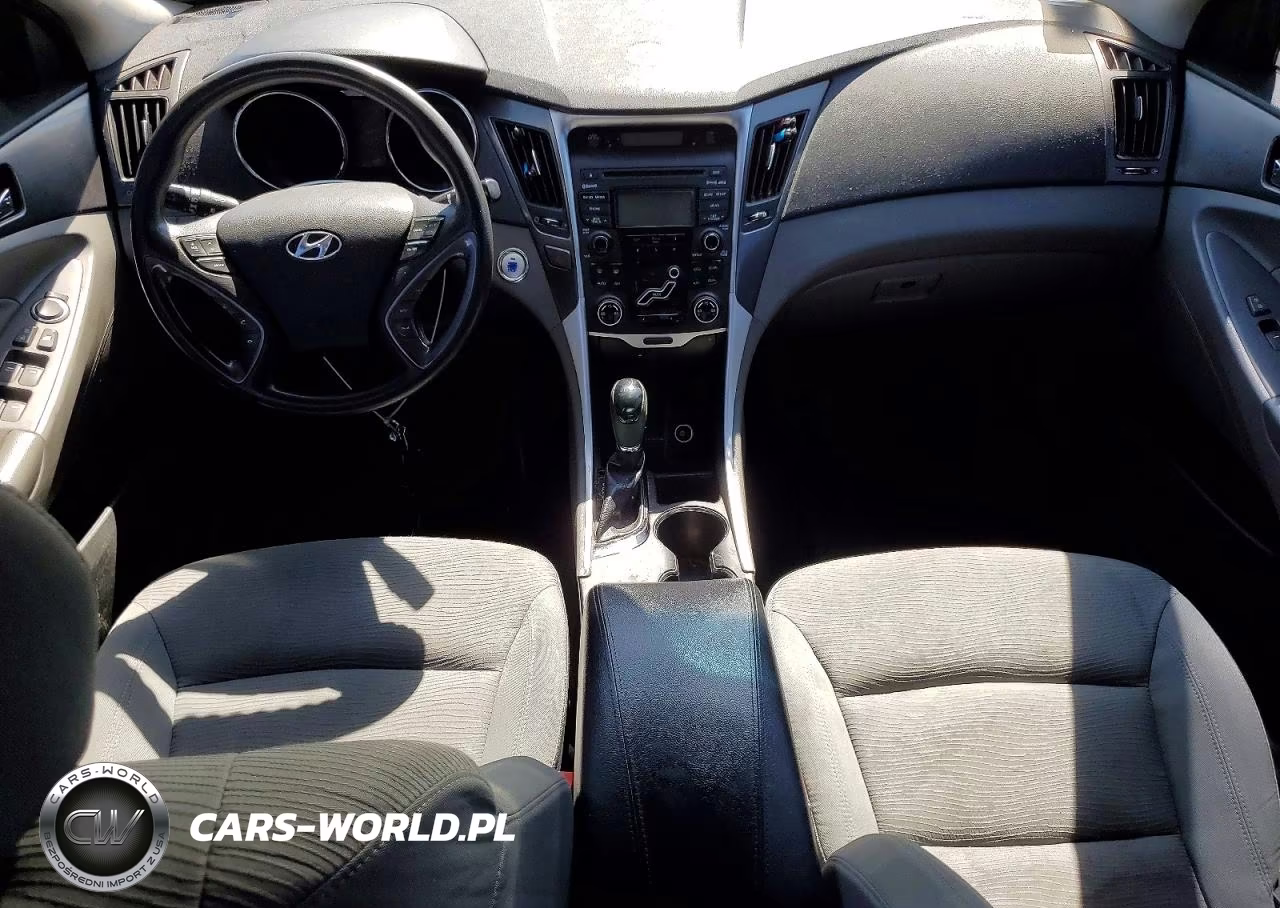 2013 Hyundai Sonata Hybrid VIN:KMHEC4A49DA082795 - 8
