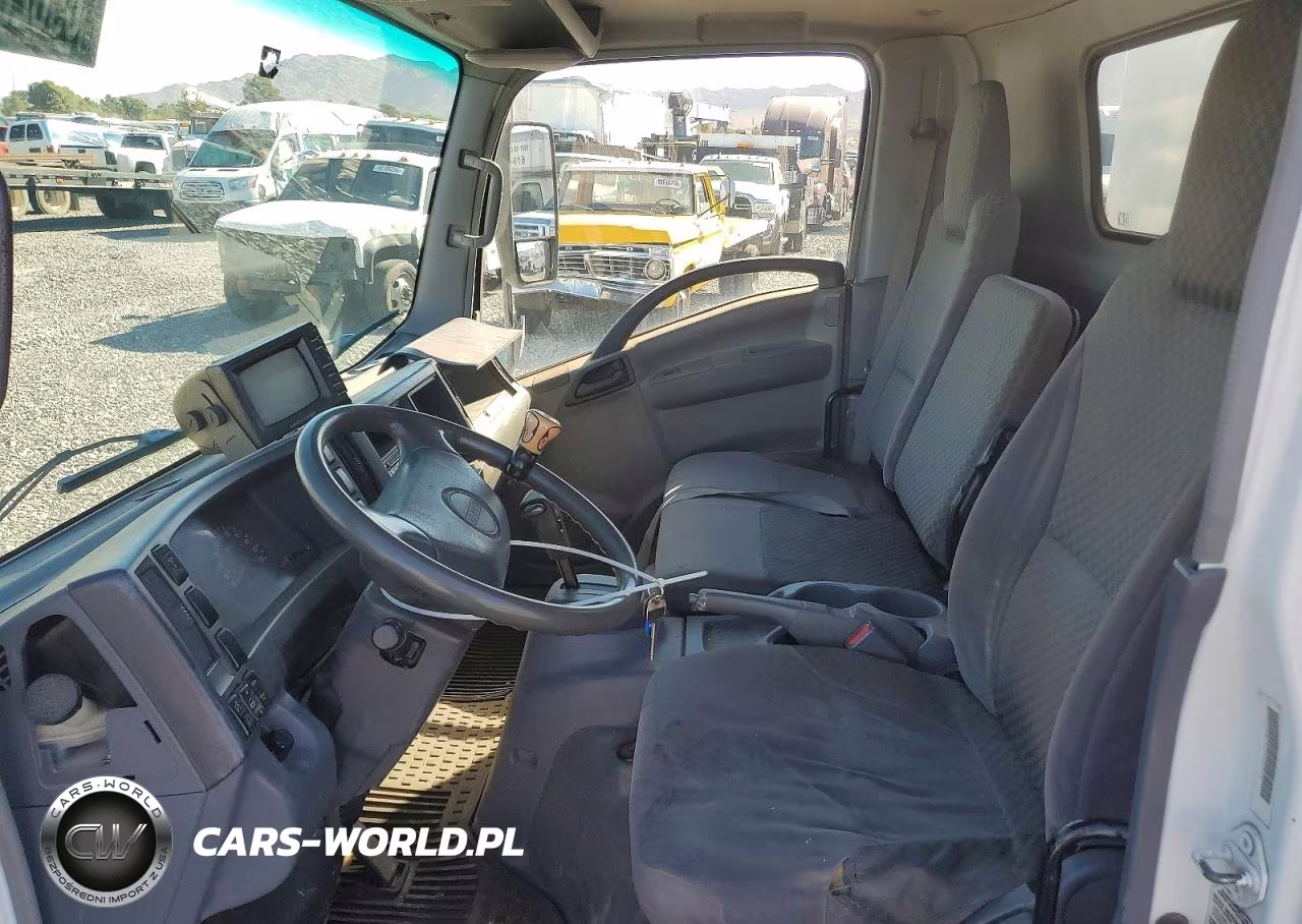 2010 Isuzu Npr Box Truck VIN:JALC4W160A7002779 - 7