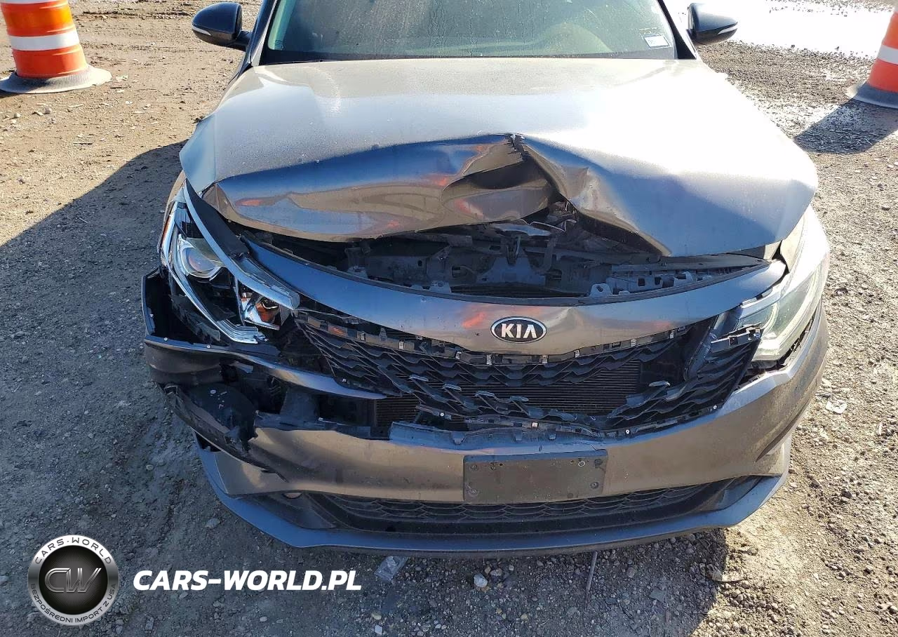 2020 Kia Optima S VIN:5XXGT4L38LG408459 - 11