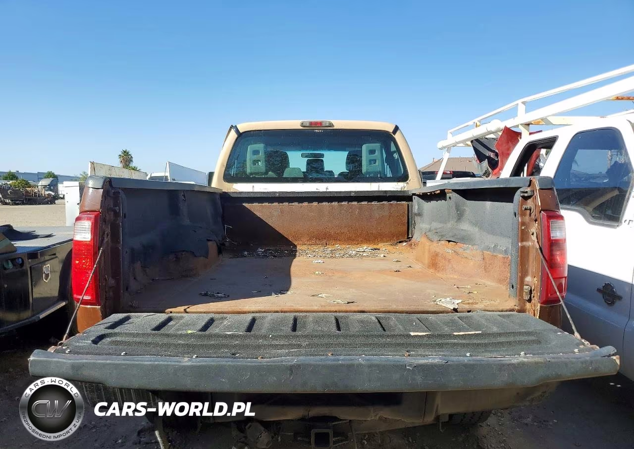 2011 Ford F350 Super Duty VIN:1FT8X3B64BEC42393 - 10