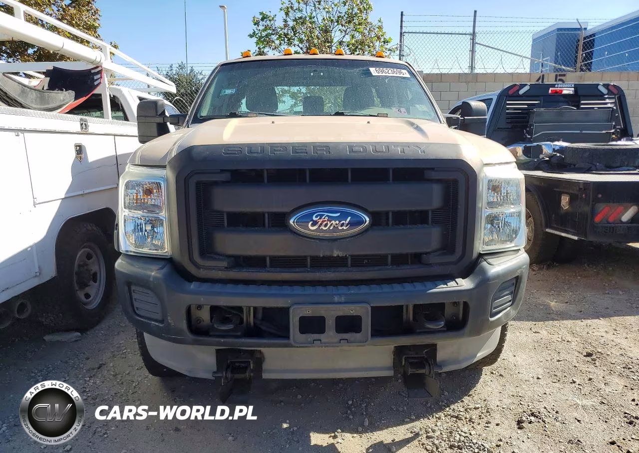 2011 Ford F350 Super Duty VIN:1FT8X3B64BEC42393 - 5