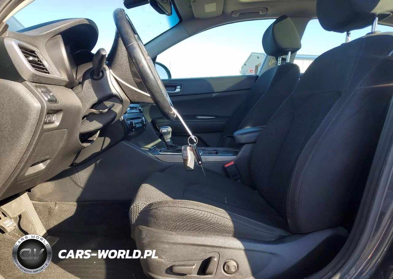 2019 Kia Optima Lx VIN:5XXGT4L3XKG294608 - 7